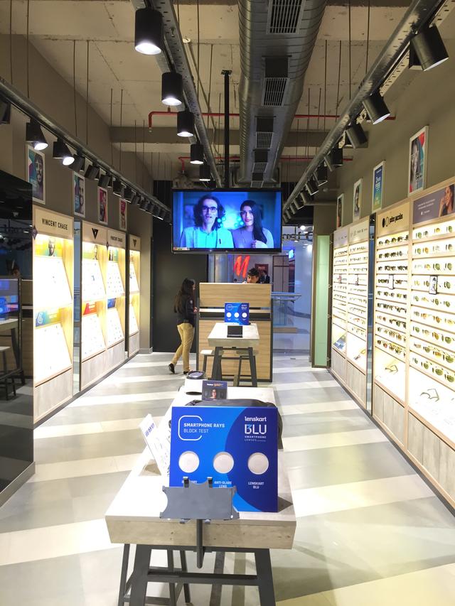 Lenskart Optician Near Me Lenskart In Ambience Mall, Haryana 122002